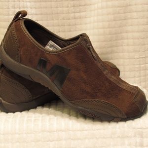 NWOT Merrell Dark Earth Performance Suede Shoes